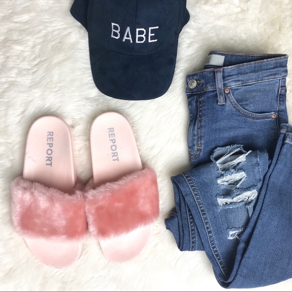 Report Shoes - • Pink Fur Slides •